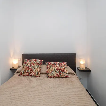 Lightbooking Sagasta Playa A Tan Solo 10 Metros De La Playa De Canteras